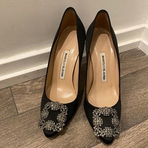 Authentic Manolo Bahnik heels